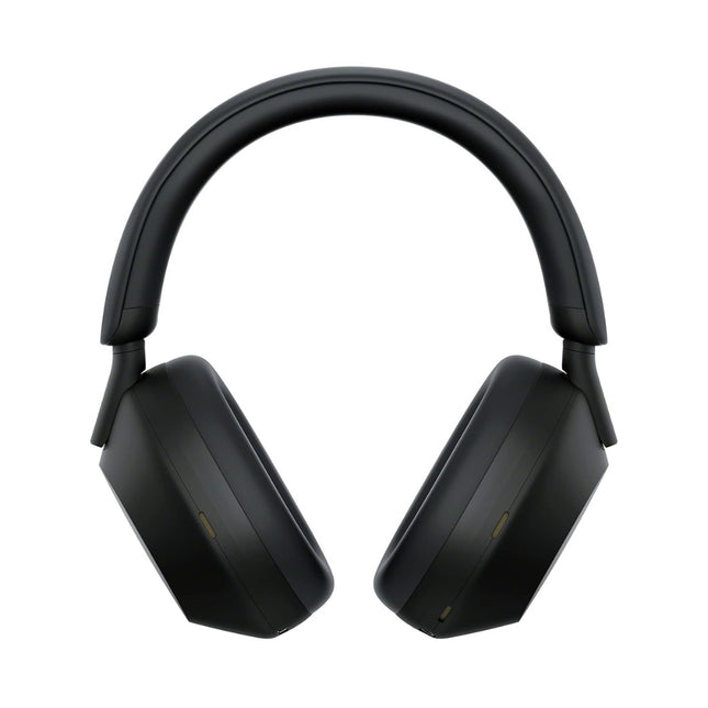 Sony WH-1000XM5, black, front angled 3/4 view