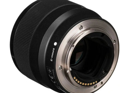 Sony FE 50mm f/1.8 – Standard Prime Lens — side view
