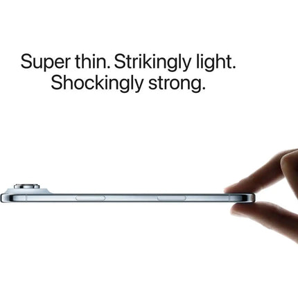 Apple iPhone Air, space black, infographic with thin profile in hand and feature text
